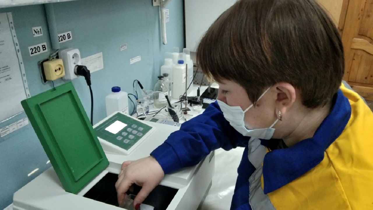 Экоаналитическая лаборатория Белгородской «Квадры» провела рекордное число проб воды и воздуха