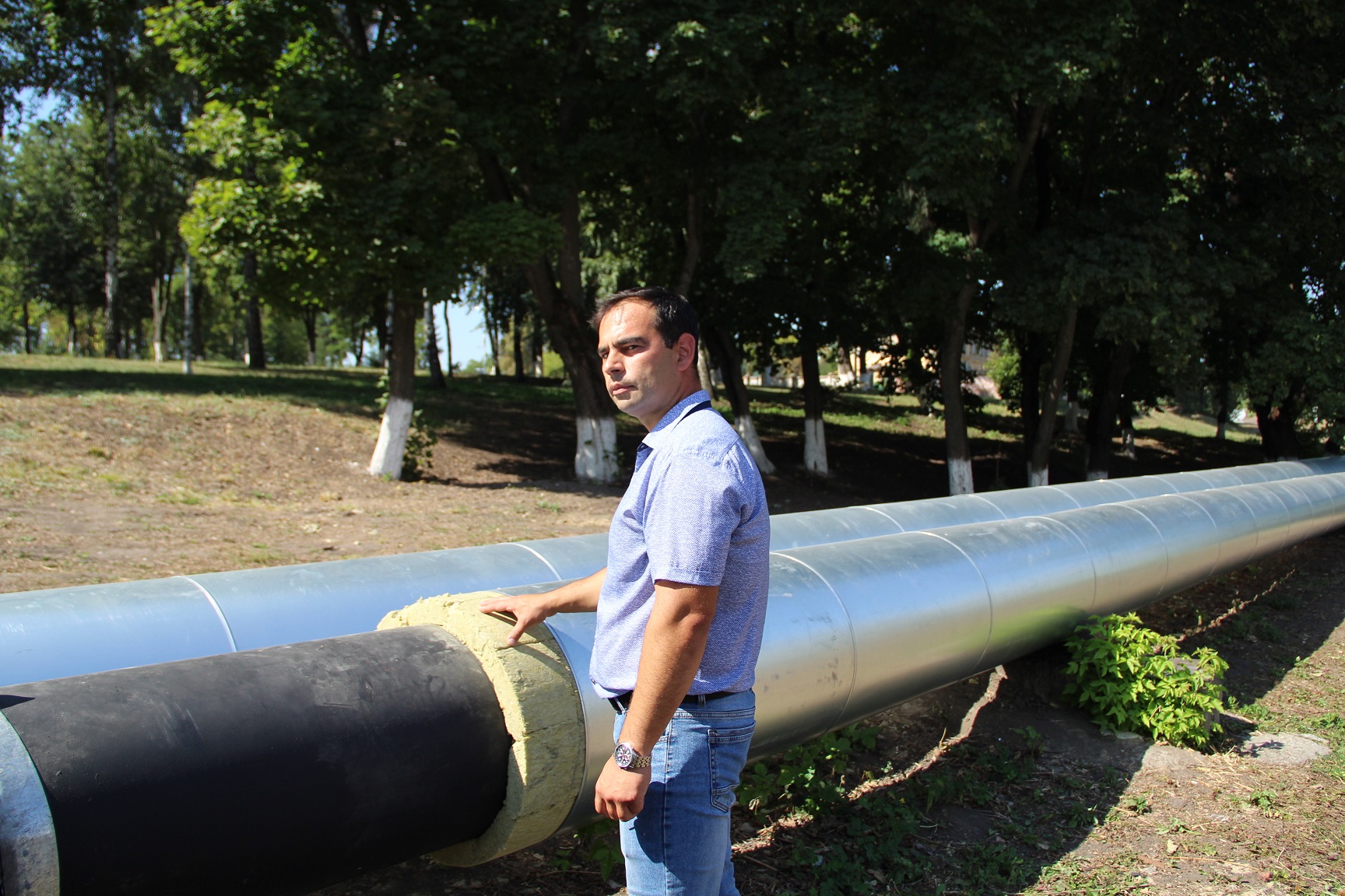 Квадра направила 6 млн рублей на замену изоляции надземной теплосети Губкина 